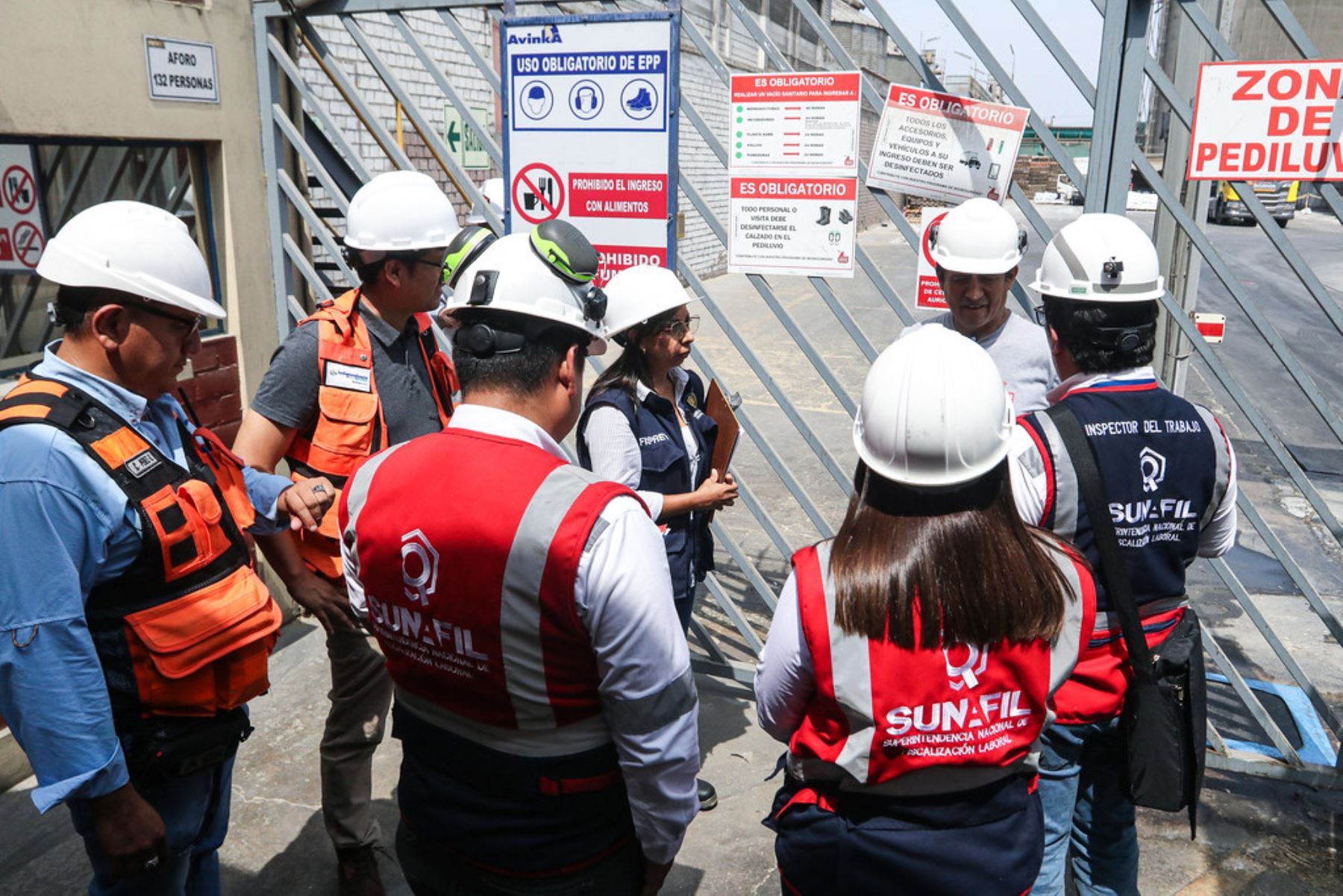 Gobierno aprueba nueva escala remunerativa para más de 800 trabajadores de Sunafil