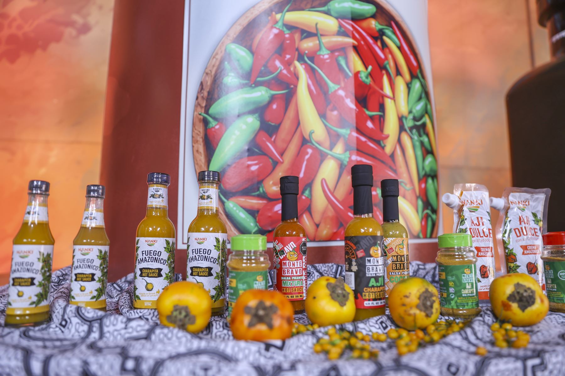 Lima - 30 octubre 2026. La feria gastronómica Perú, Mucho Gusto abre sus puertas desde hoy hasta el 1 de noviembre en la Costa Verde de Lima para recibir a miles de visitantes con una variada oferta de platos típicos, productos regionales y experiencias culinarias que destacan la riqueza y diversidad de la gastronomía peruana. Foto: ANDINA/Andrés Valle