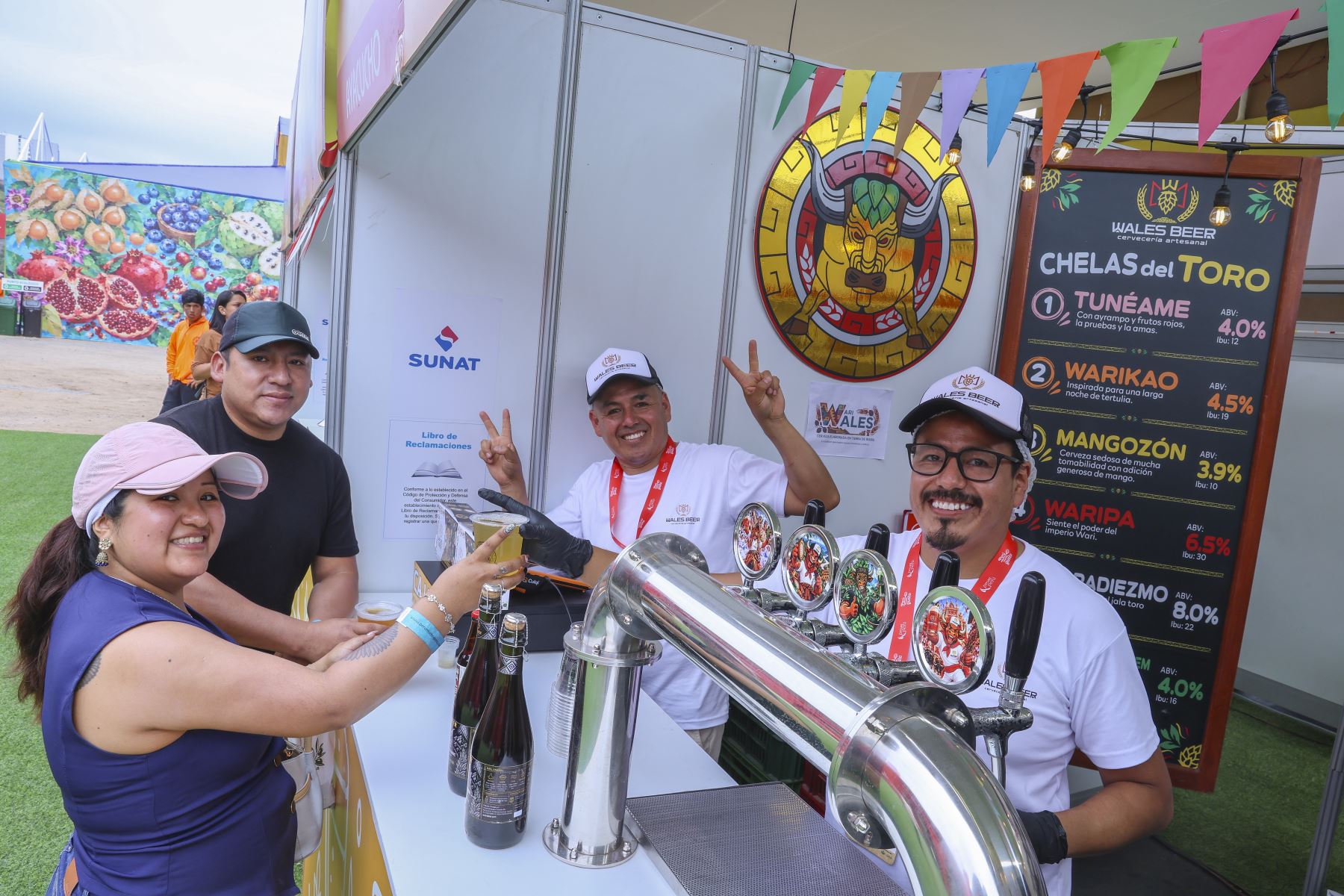 Lima - 30 octubre 2026. La feria gastronómica Perú, Mucho Gusto abre sus puertas desde hoy hasta el 1 de noviembre en la Costa Verde de Lima para recibir a miles de visitantes con una variada oferta de platos típicos, productos regionales y experiencias culinarias que destacan la riqueza y diversidad de la gastronomía peruana. Foto: ANDINA/Andrés Valle