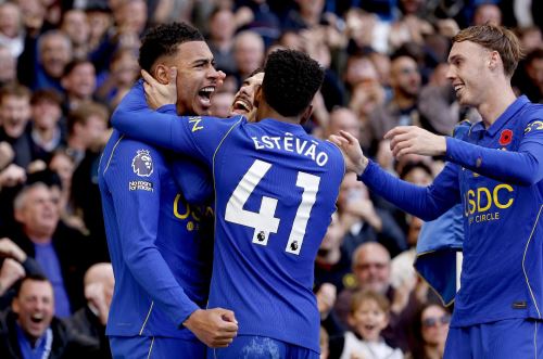 El Chelsea venció por 2-0 al Manchester United por partido de la Premier League inglesa