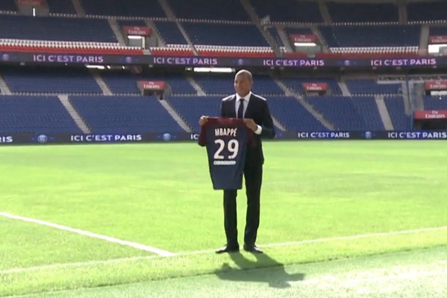 Mbappé decidió renovar con el PSG rechazando al Real Madrid