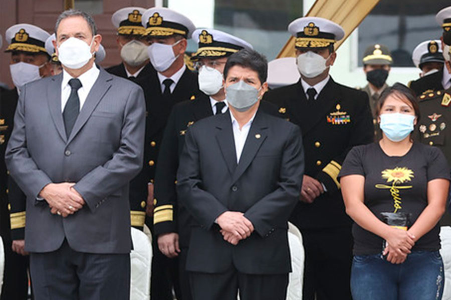 Presidente Castillo rindió homenaje a militares caídos en el VRAEM
