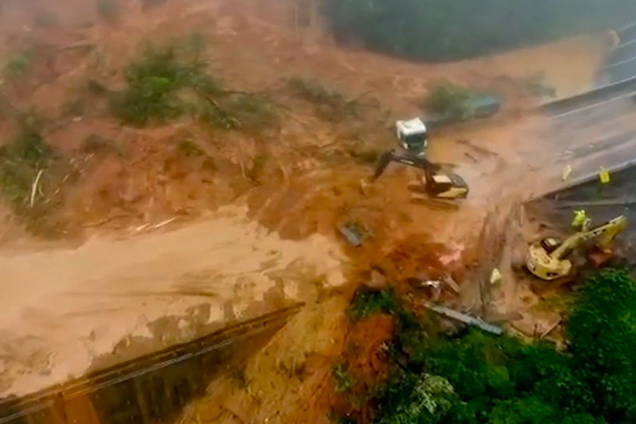 Brasil: Deslizamiento deja dos muertos y estiman decenas de desaparecidos