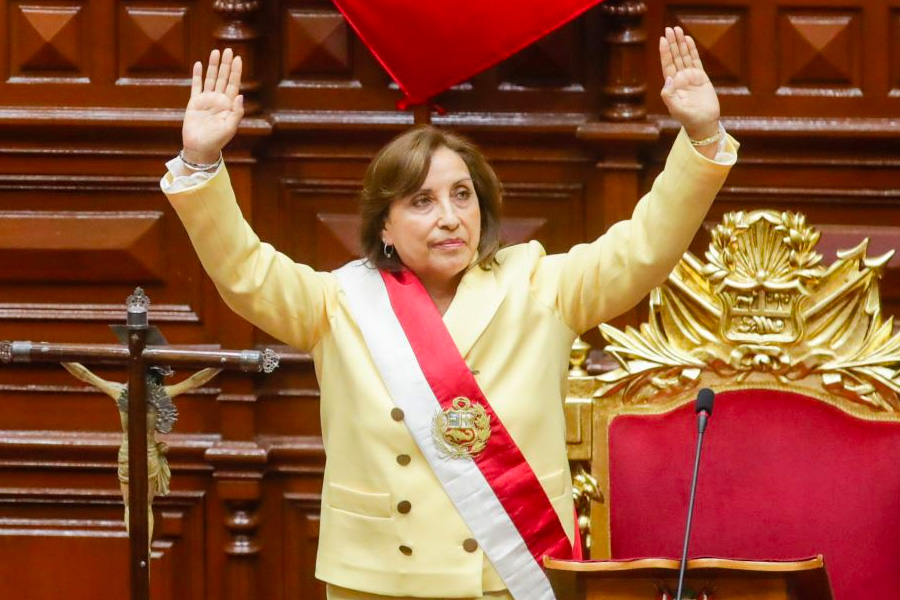 Dina Boluarte: perfil de la primera presidenta del Perú