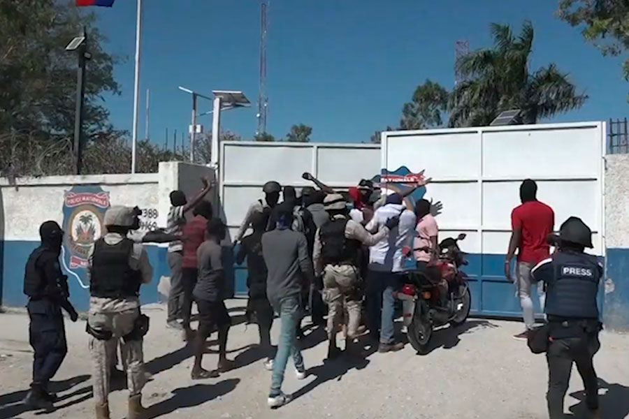 Haití: Policías protestan tras el asesinato de seis agentes