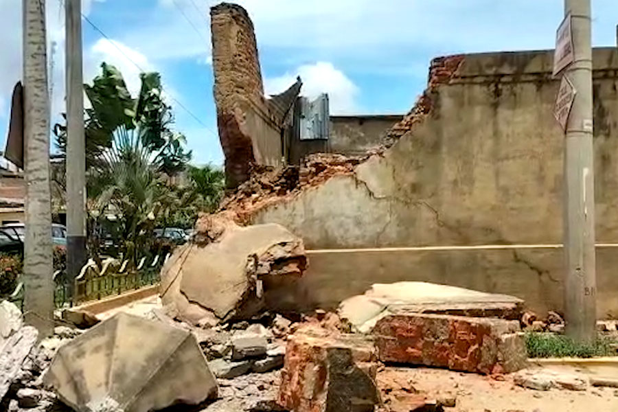Tumbes: sismo de magnitud 7.0 causó el colapso de paredes