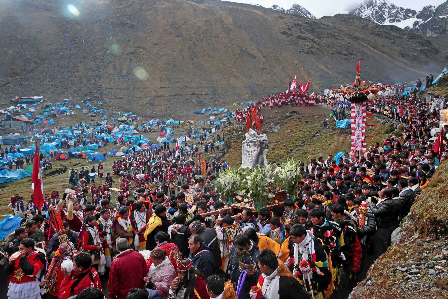 Cusco: la impresionante peregrinación al Señor de Qoyllur Riti