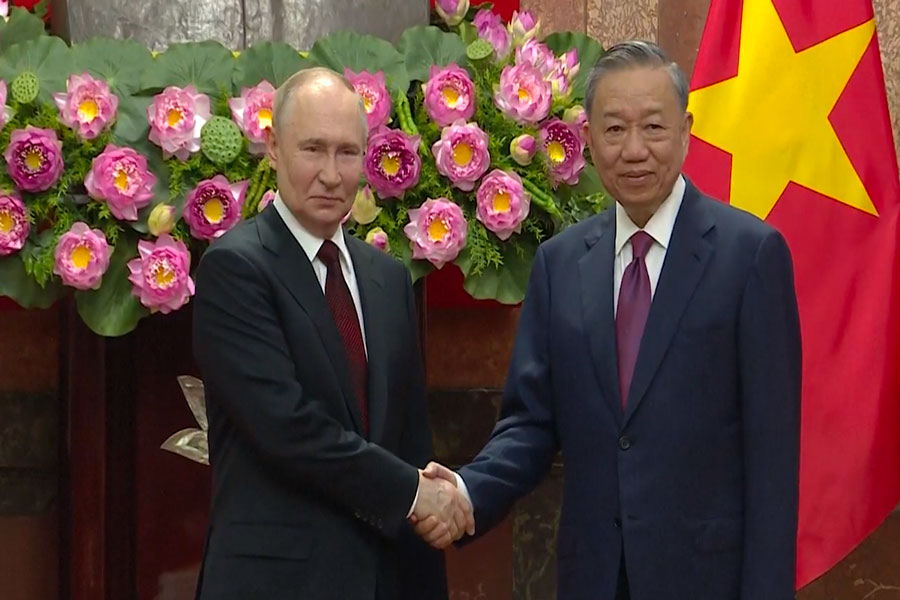 Putin realizó visita de Estado a Vietnam y prometió fortalecer sus relaciones
