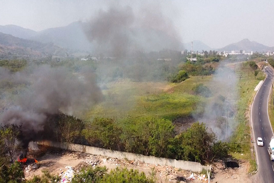 Brasil lucha contra miles de incendios y humo afecta a sus principales ciudades