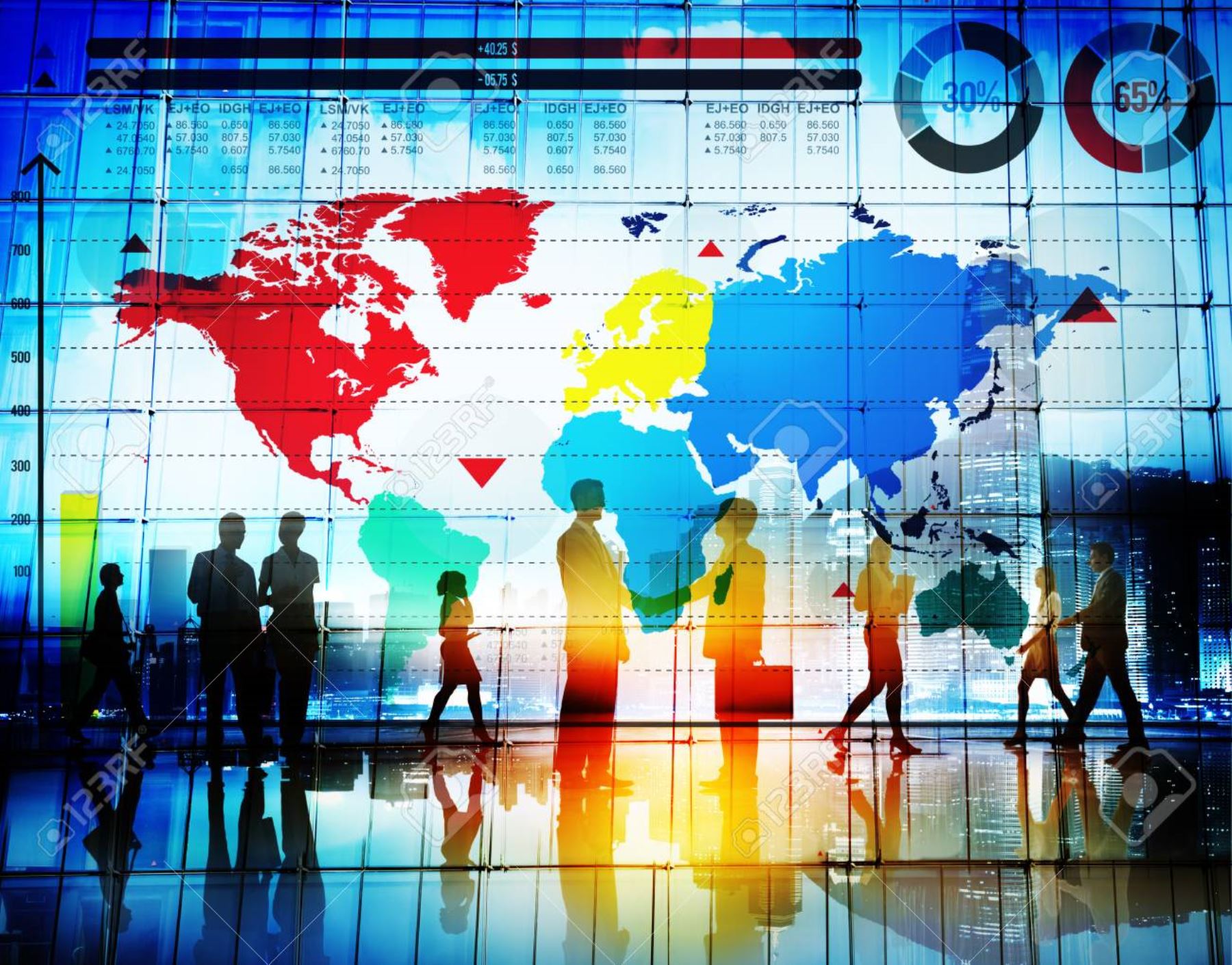 Primer ministro de China advierte de intensificación de tensiones comerciales mundiales