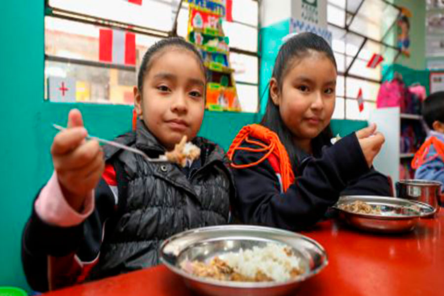 Midis inspecciona alimentación saludable en más de 9 mil colegios