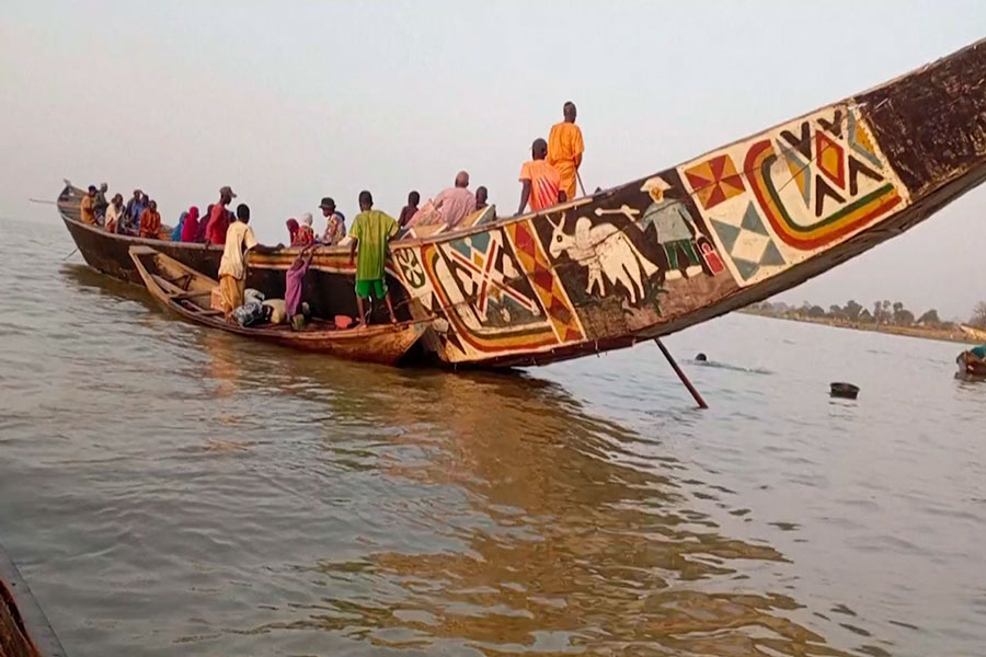 naufragio en Nigeria deja al menos 26 muertos y 14 desaparecidos