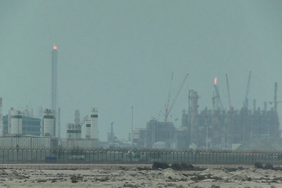 Irán atacó instalaciones energéticas del Golfo tras la muerte de su ministro de Inteligencia