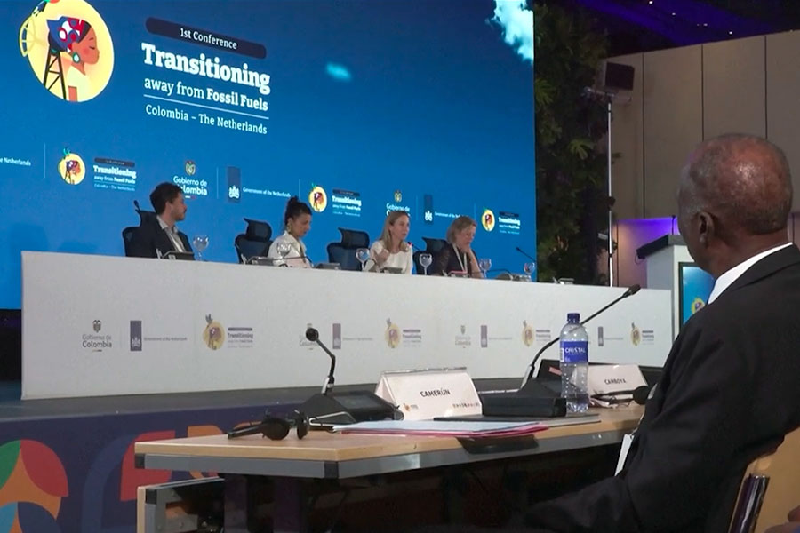 Países unen esfuerzos para iniciar una salida del uso de energías fósiles