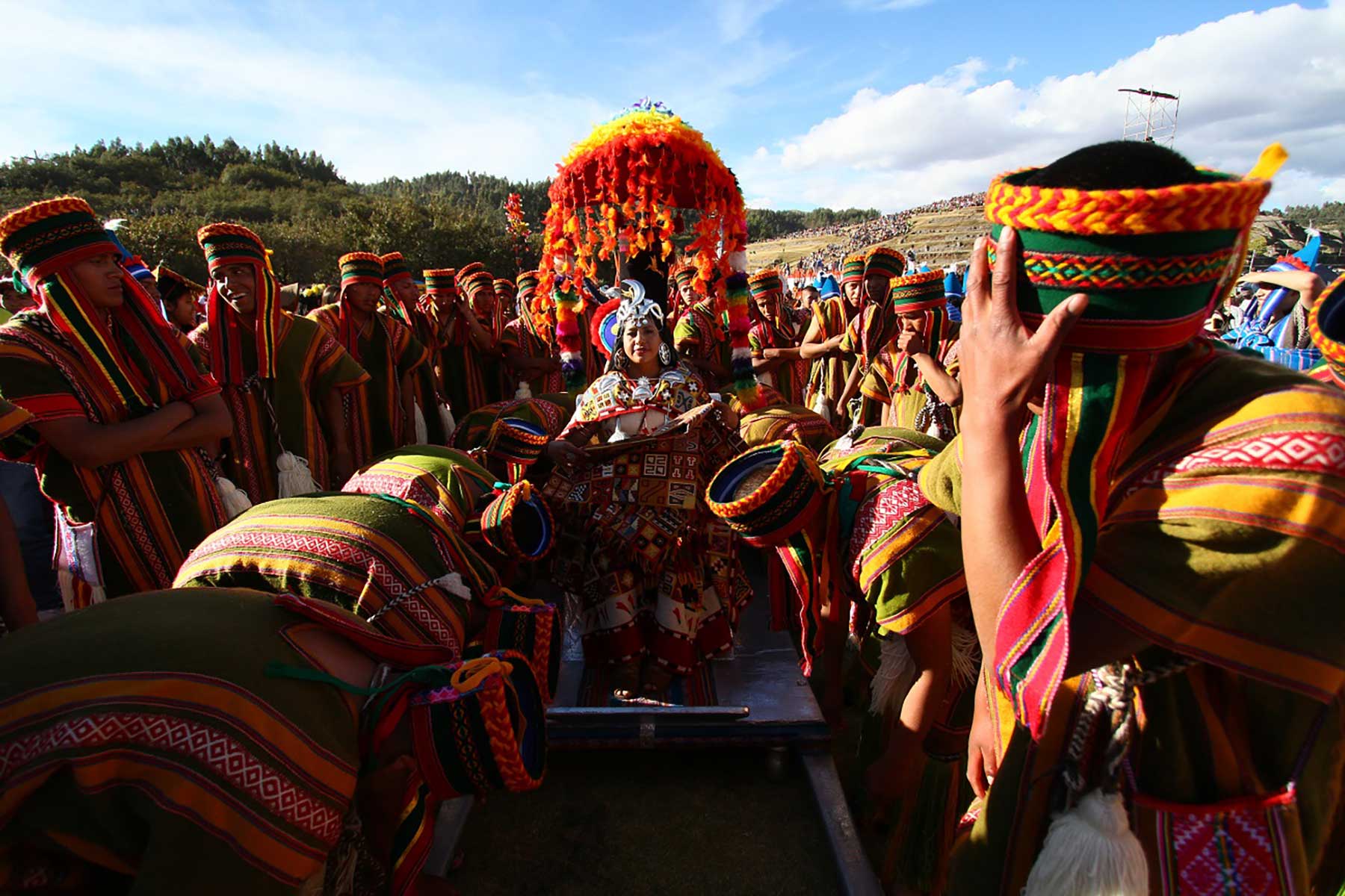 La coya o consorte principal del mÃ¡ximo gobernante del Tahuantinsuyo lo acompaÃ±a en cada momento de la evocaciÃ³n del Inti Raymi.