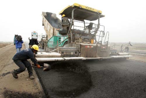 El titular del MTC anunció que su sector ejecutará diversas obras viales en Ica.