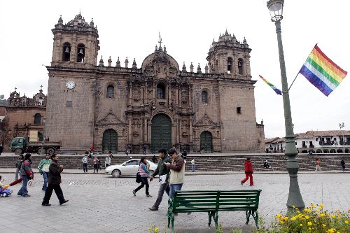 La construcción de la Catedral de Cusco se inició en 1560 y demandó cerca de 100 años culminarla.
