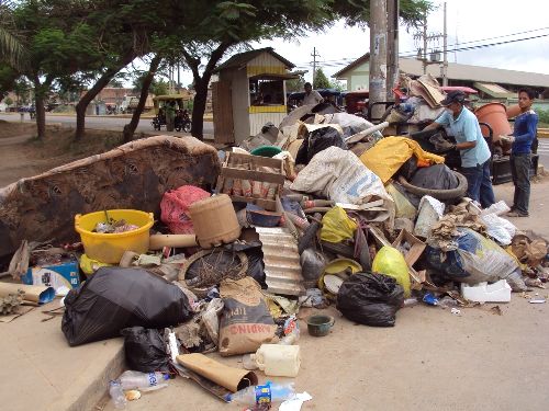 Municipalidad de Coronel Portillo debe adoptar medidas para el manejo de residuos sólidos.